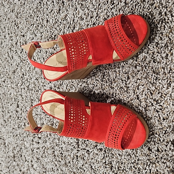 Evita Wedge Sandals - Picture 2 of 5